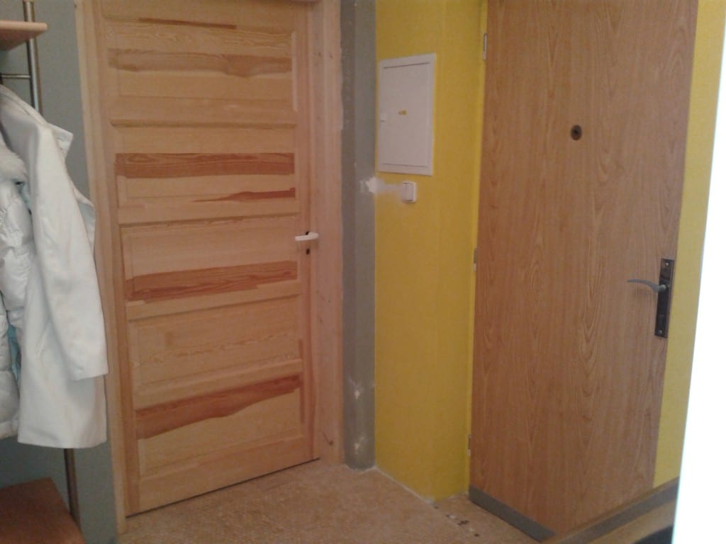 דירת חדר ענקית למכירה בפראג 5, 40 מ"ר עם מרפסת יפהפיה — תמונה 4