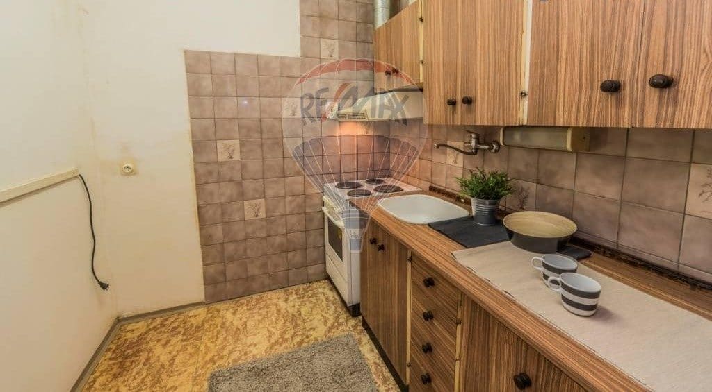 למכירה דירת 2+1 על 55 מ"ר בשכונת בר'בנוב, פראג 6 — תמונה 1