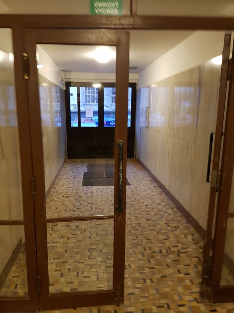 דירת 2 חדרים יפהפייה למכירה בפראג 4 — תמונה 7