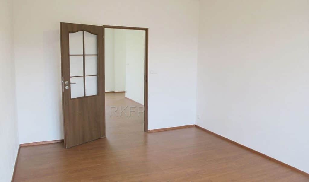 למכירה בפראג 9 דירת 2+KK בגודל 54 מ"ר — תמונה 3