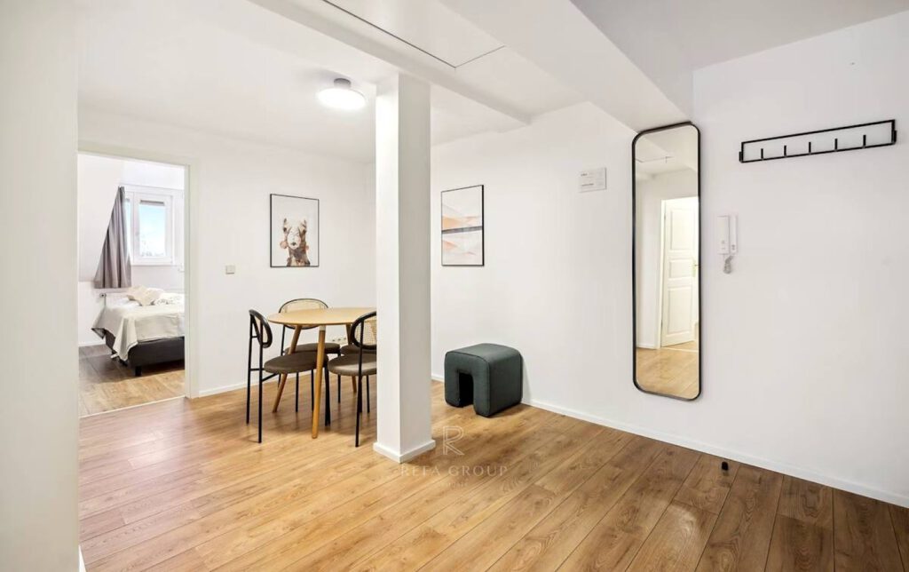 למכירה בפראג 1 דירת ⁦3+KK⁩ בגודל 105 מ"ר — תמונה 2