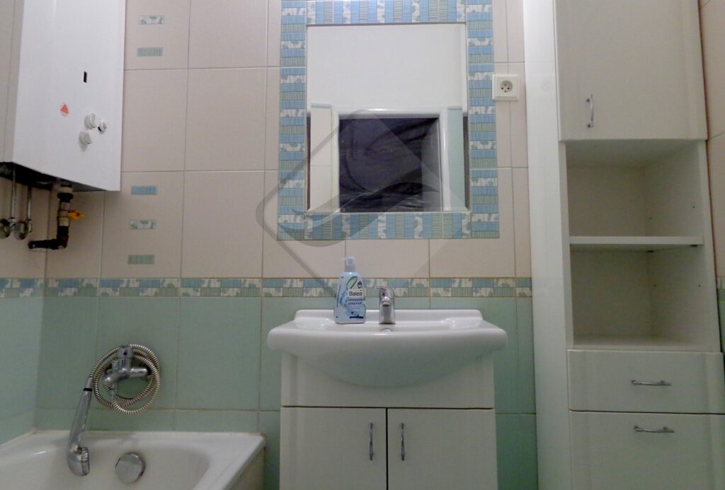 למכירה בפראג 4 דירת 2+1 בגודל 50 מ"ר — תמונה 1