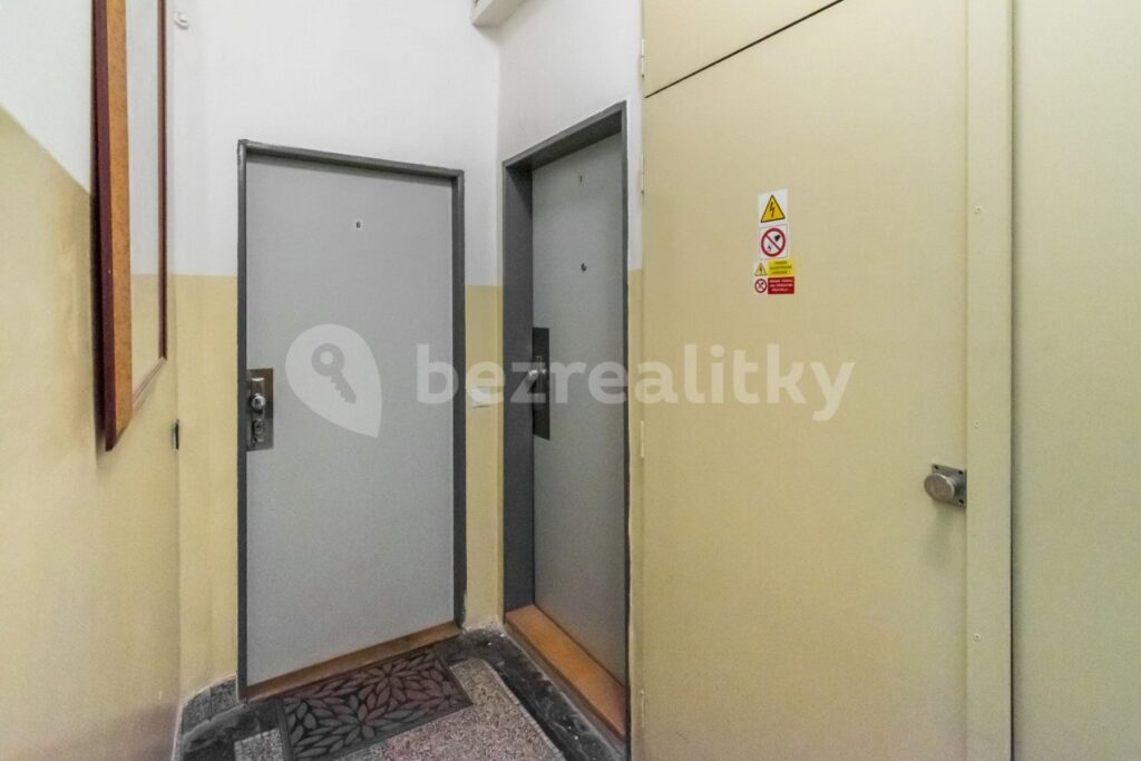 למכירה בפראג 5 דירת 2+KK בגודל 43 מ"ר — תמונה 3