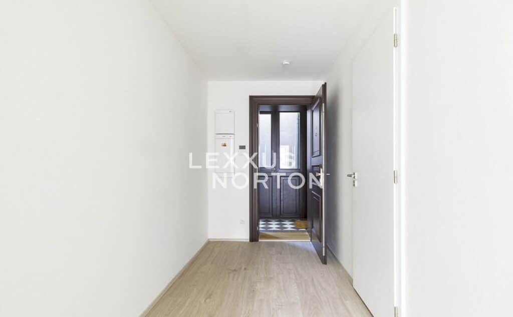 למכירה בפראג 3 דירת 1+KK בגודל 38 מ"ר — תמונה 7