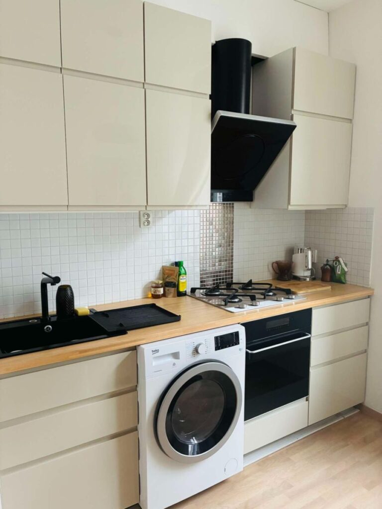 למכירה בפראג 10 דירת ⁦1+1⁩ בגודל 39 מ"ר — תמונה 3