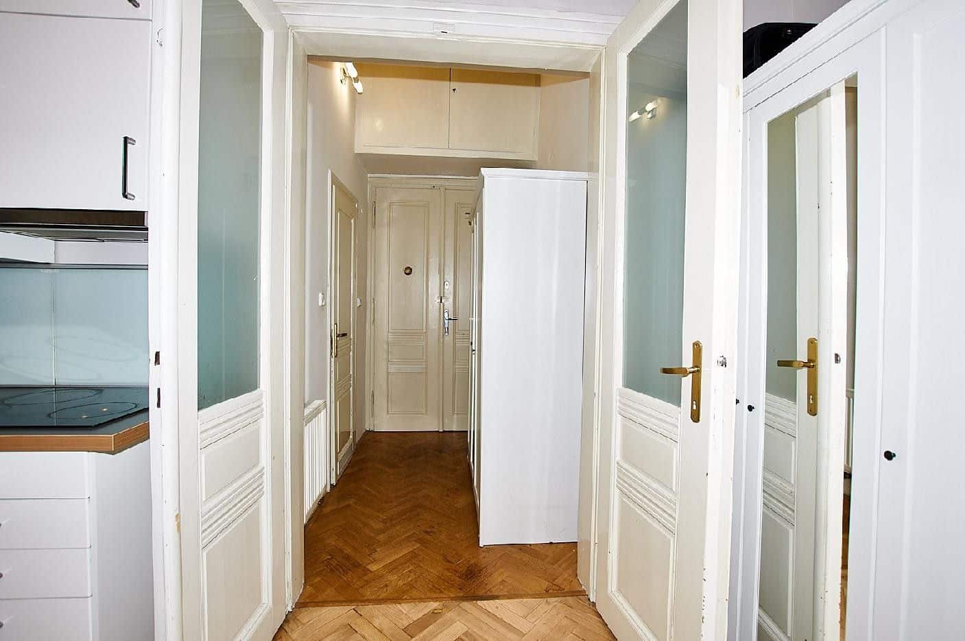 1776273656-cbtrjfklko-chodba