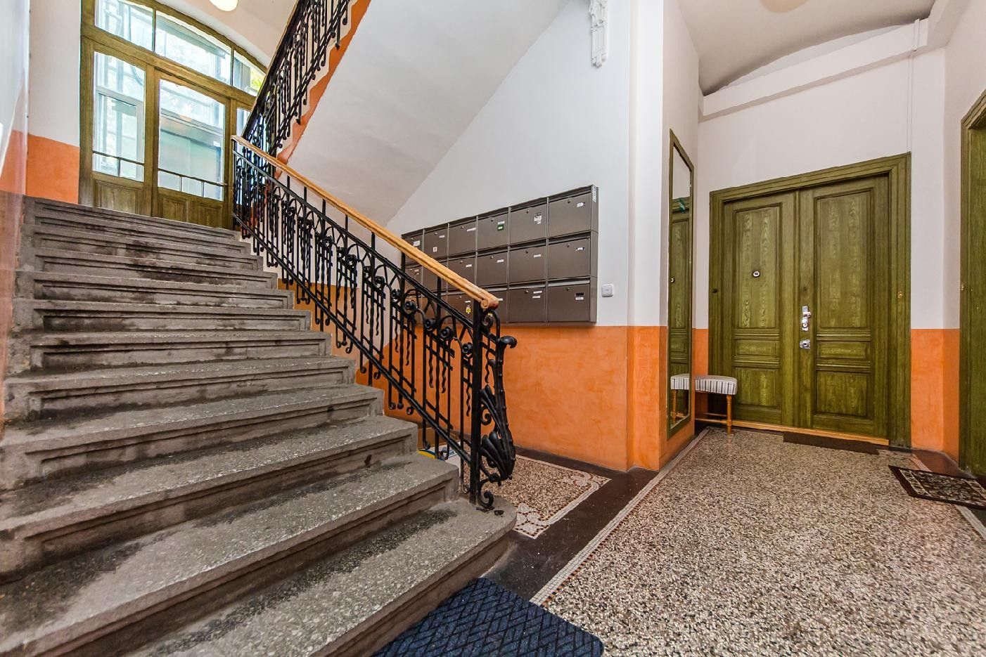 1776273700-iylpdgiydd-schody