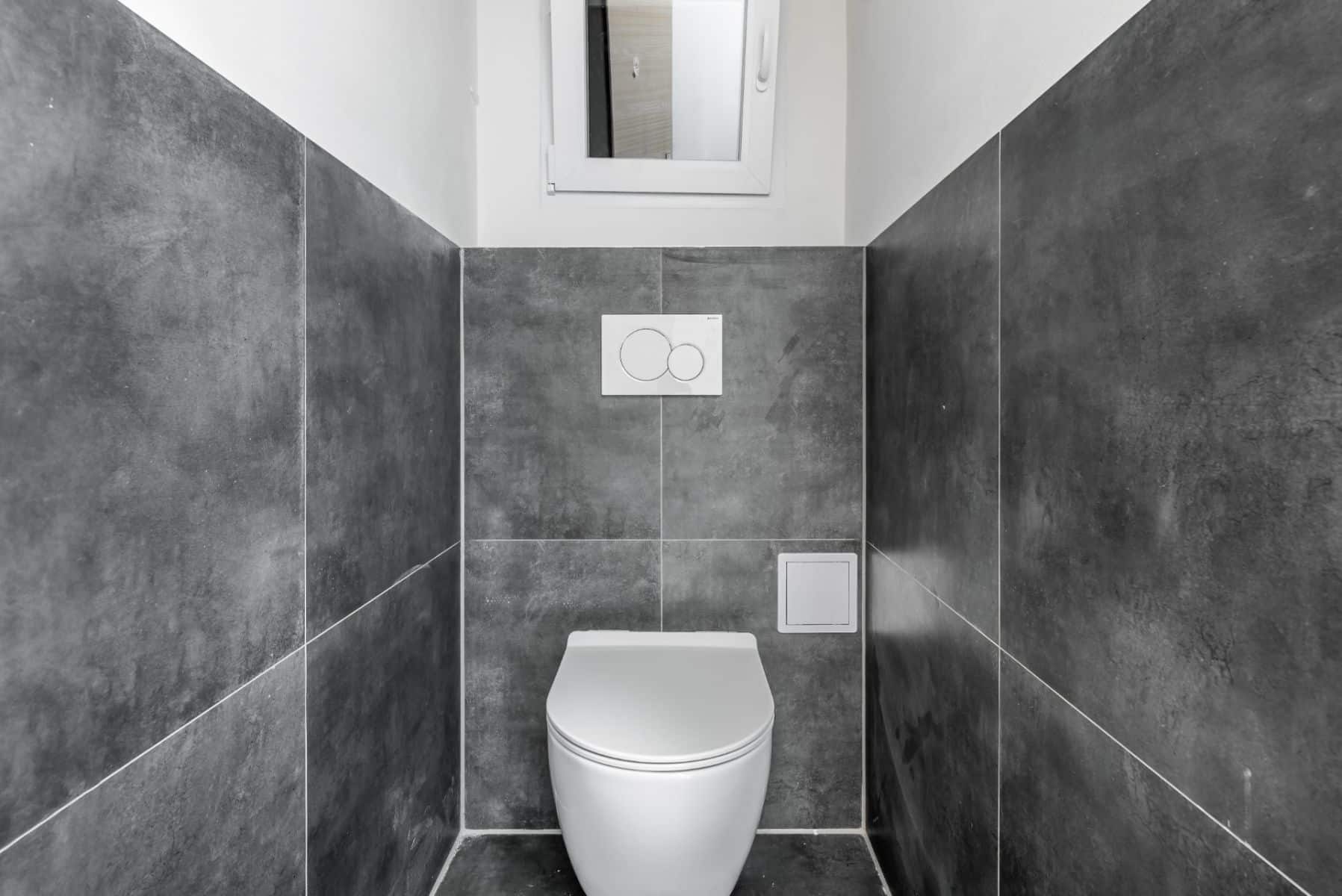 1786613934-zsoolgwwnx-8-wc