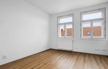 למכירה בפראג 3 דירת 2+KK בגודל 42 מ"ר