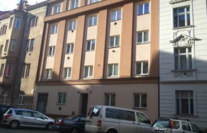 למכירה דירת 2 חדרים בשכונת קרלין בפראג