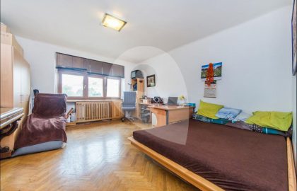 למכירה דירה יפה 2+1 בגודל 67 מ"ר בפראג 10
